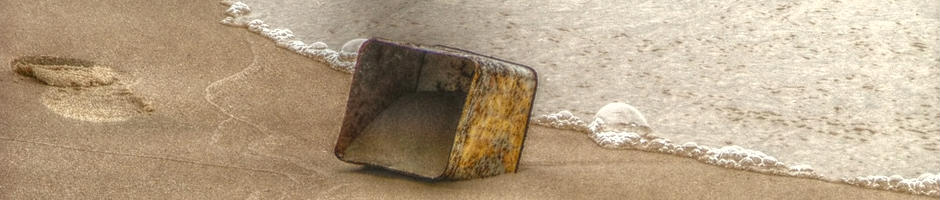 empty tin can